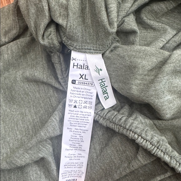 NWT Halara Pocket 2-in-1 Romper-Easy Peezy Edition Size XL Light Green - Picture 12 of 13